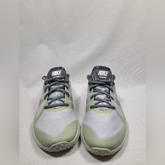 Nike Zoom speed Trainer- Womens size 8.5 - Picture 2 of 5